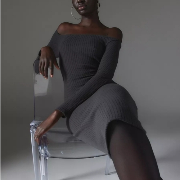 Urban Outfitters Cookie Off the Shoulder Sweater Midi Dress in Black Sz L NWT - Picture 5 of 11